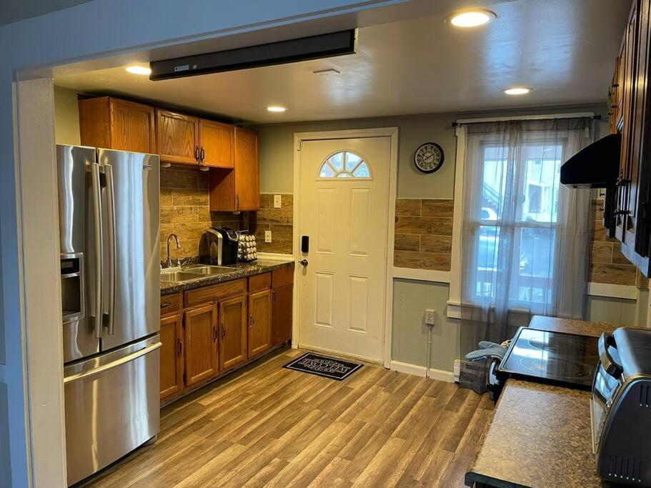 Comfortable Home Away From Home Ист-Хартфорд Экстерьер фото
