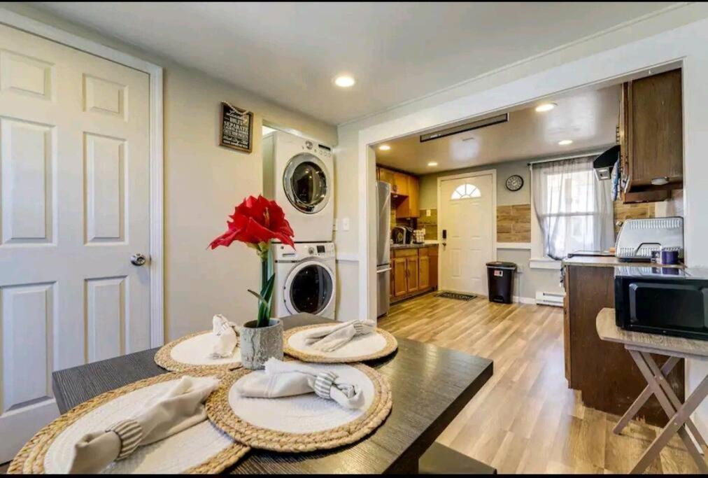 Comfortable Home Away From Home Ист-Хартфорд Экстерьер фото